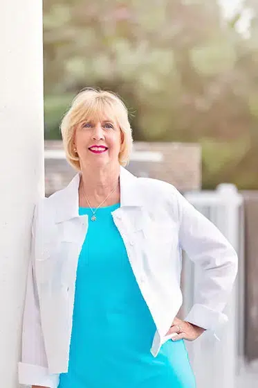 Freya Robbins, Relationship Mediator and Certified Divorce Financial Planner